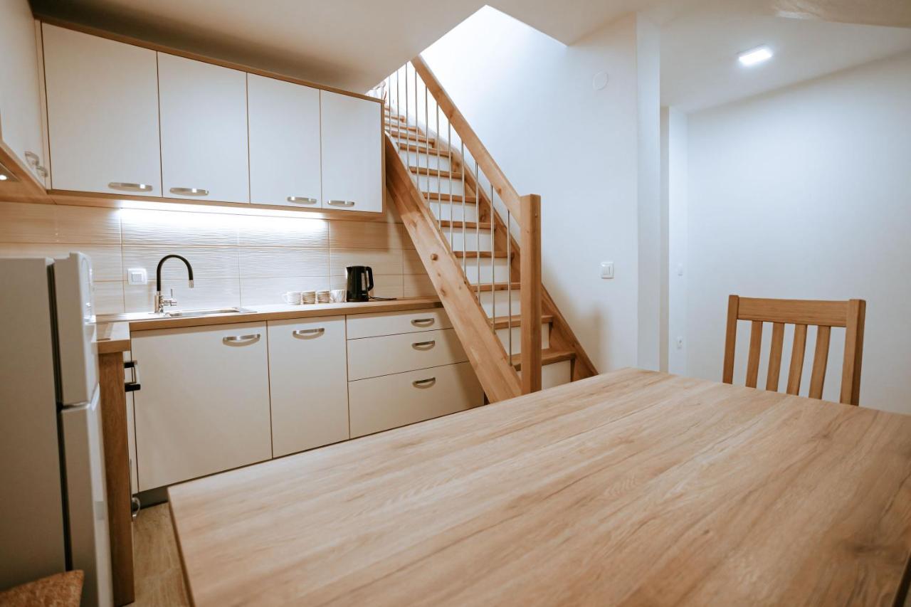 Apartments Cenda ゴレンスカ地方 エクステリア 写真
