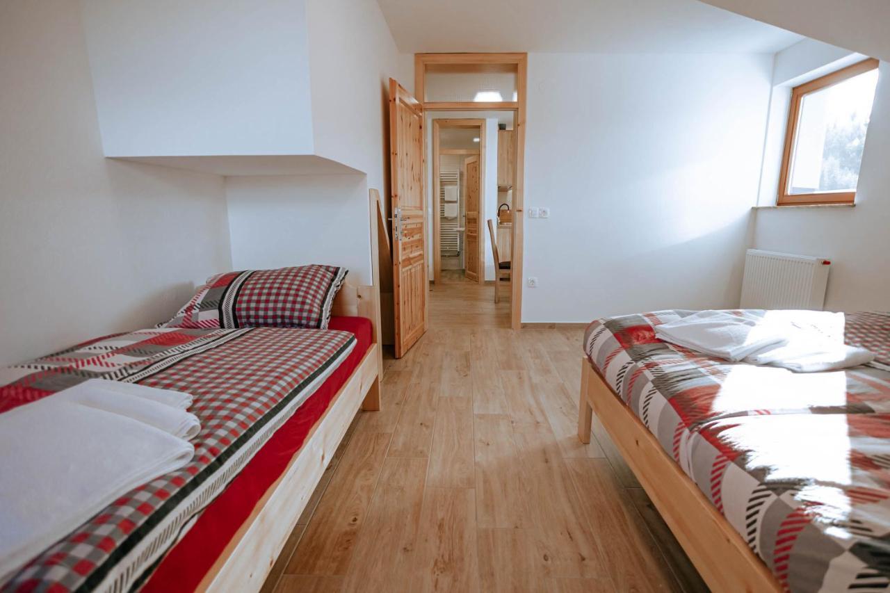Apartments Cenda ゴレンスカ地方 エクステリア 写真